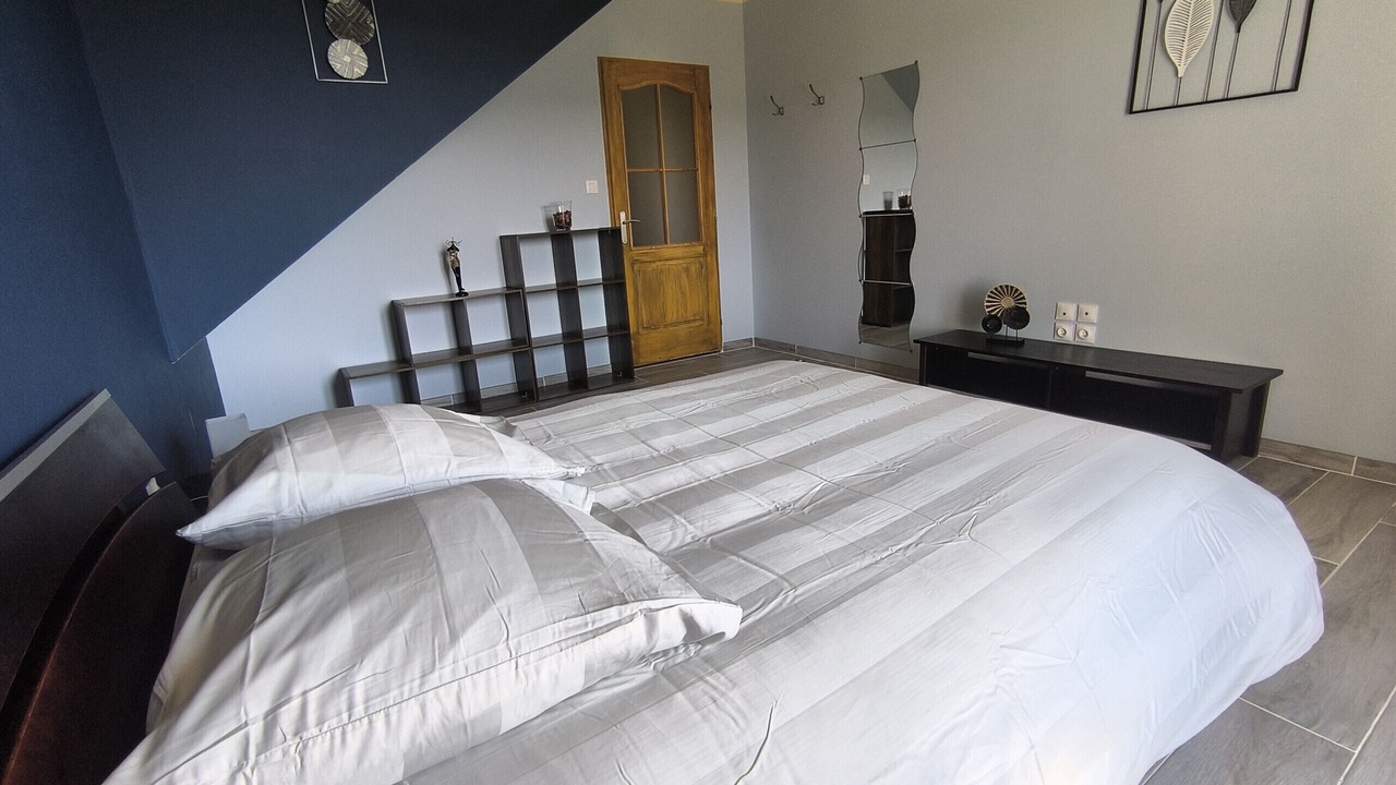 Photo of Bedroom in Saint-Michel-l'Observatoire
