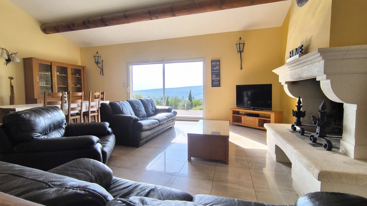 Photo of Livingroom in Saint-Michel-l'Observatoire