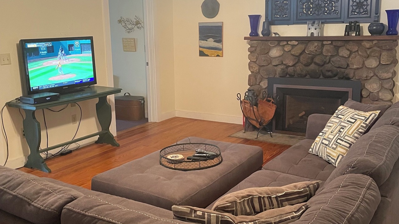 Photo of Livingroom in Hamilton