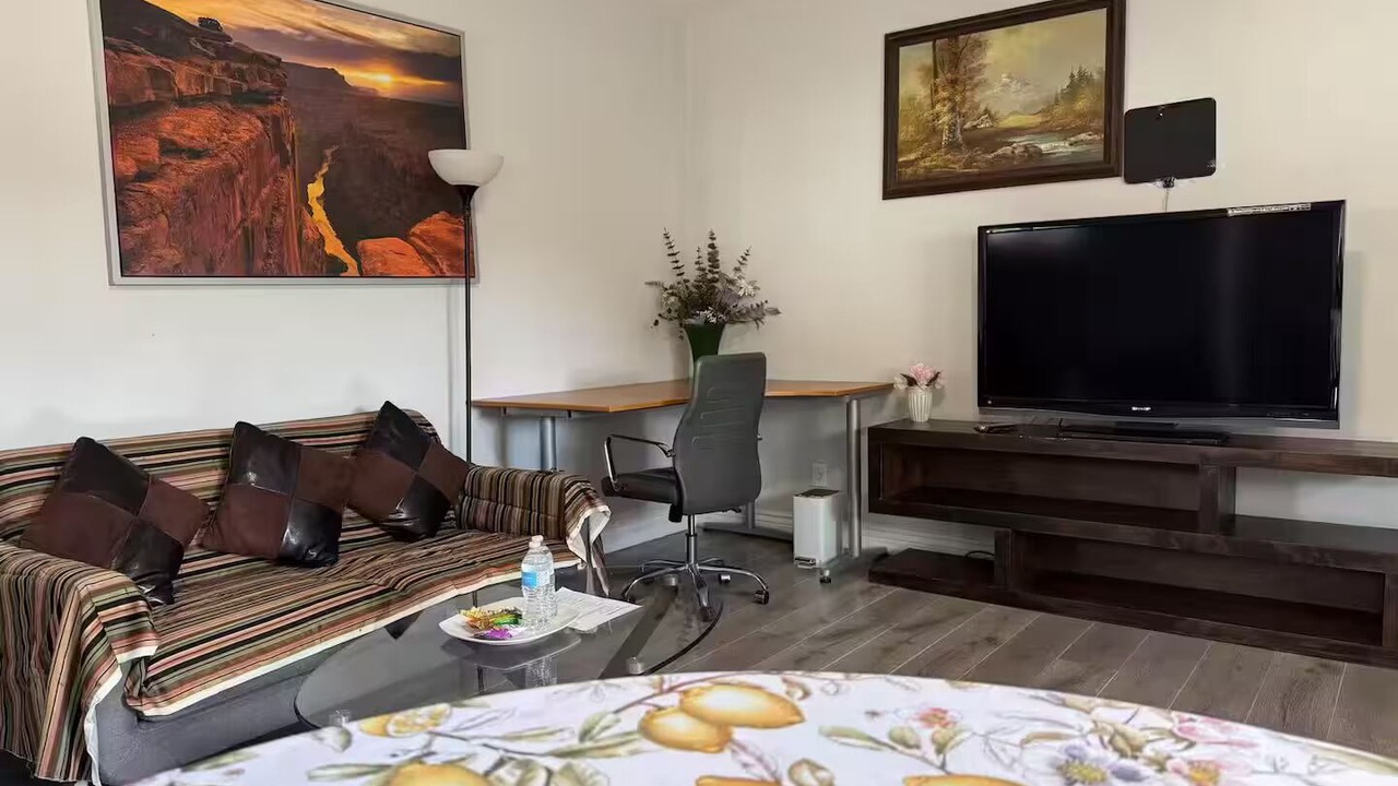 Photo of Livingroom in Centerville