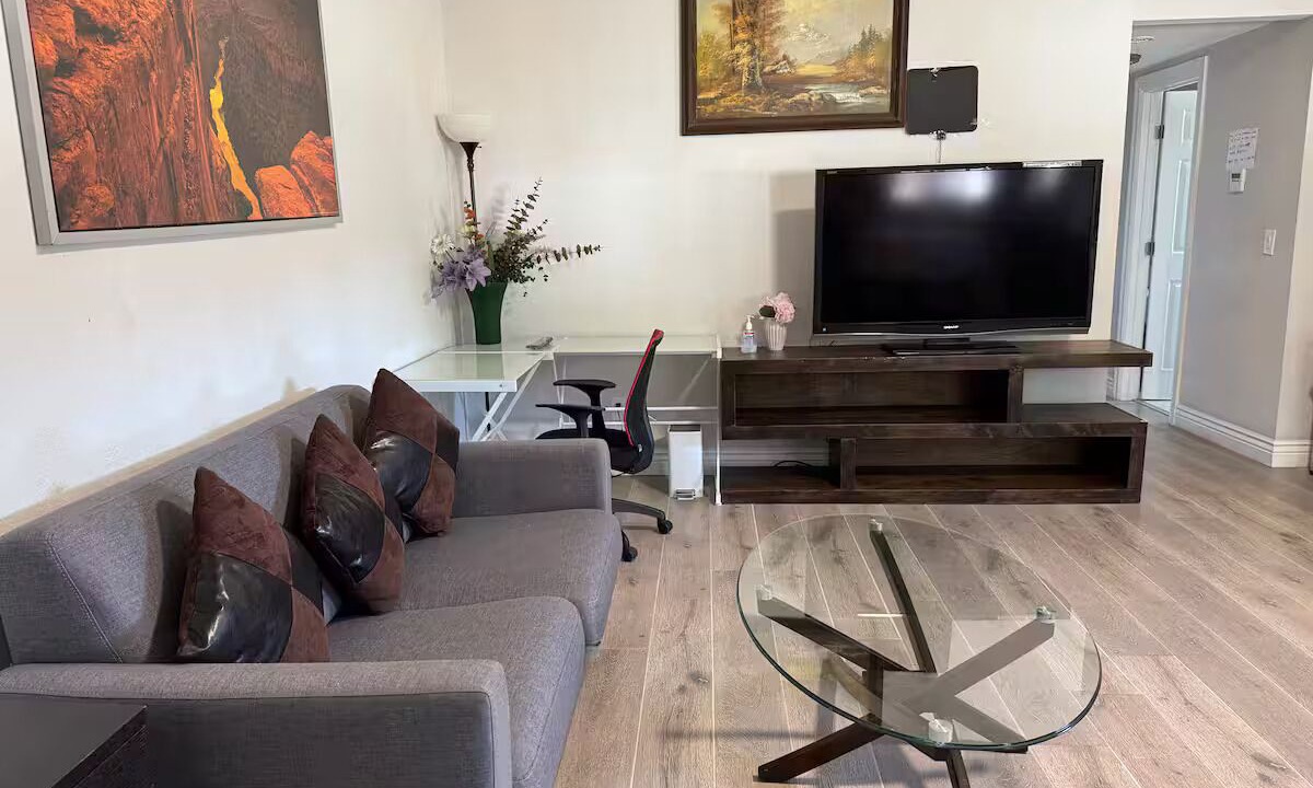 Photo of Livingroom in Centerville