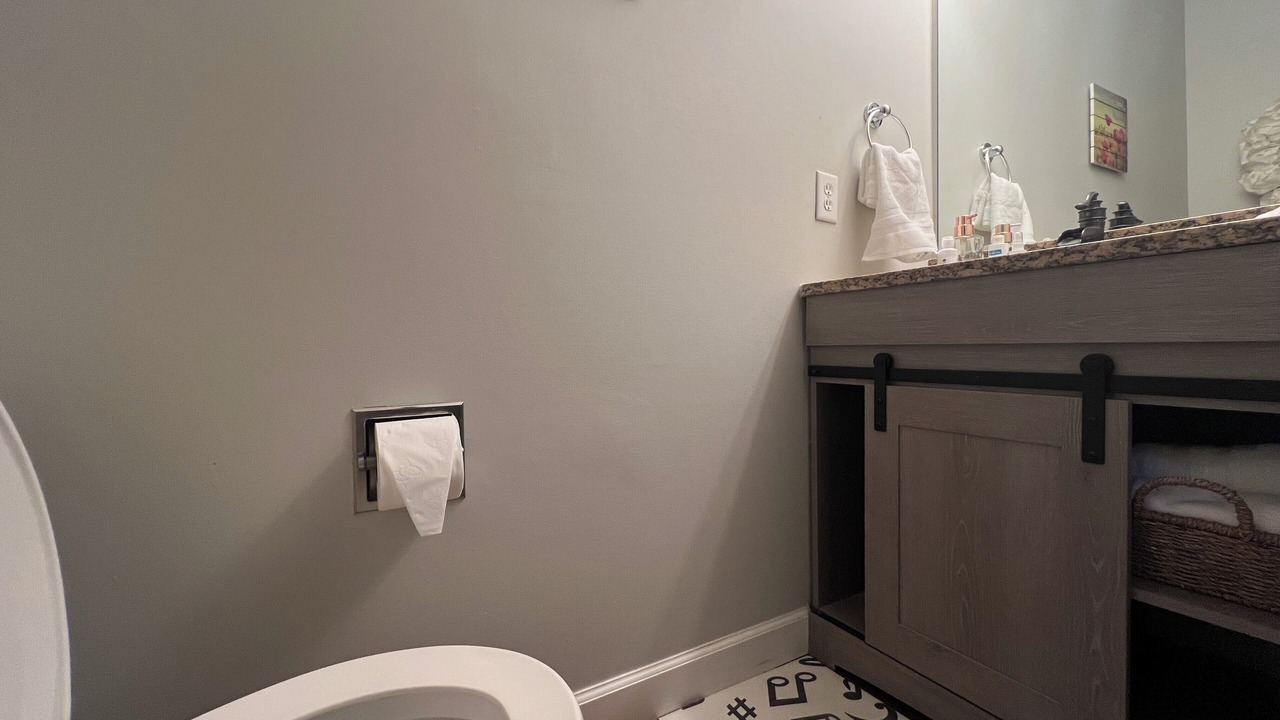 Photo of Bathroom in Urbandale