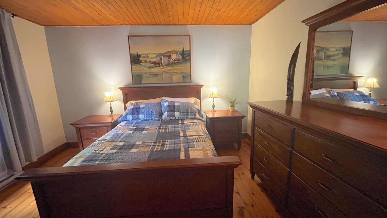 Photo of Bedroom in St-Adolphe-d'Howard