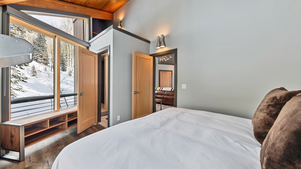 Photo of Bedroom in Salt Lake Mountain Resorts