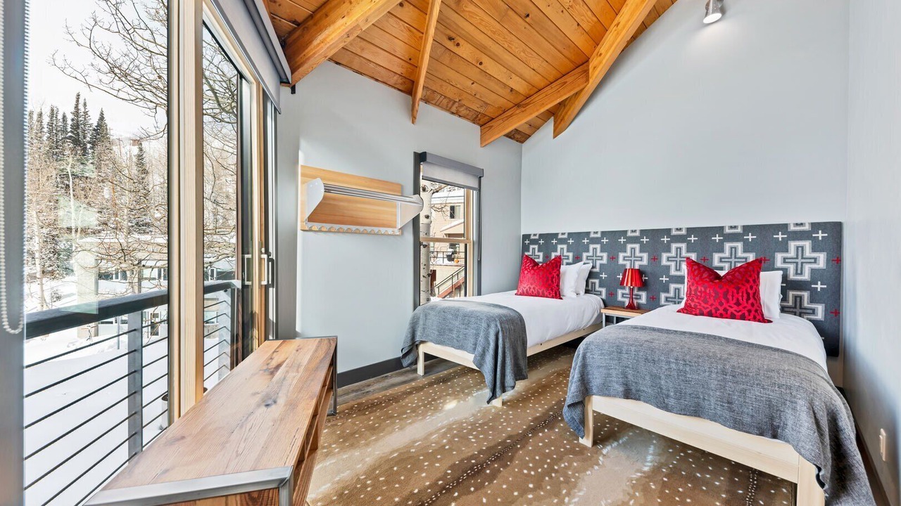 Photo of Bedroom in Salt Lake Mountain Resorts