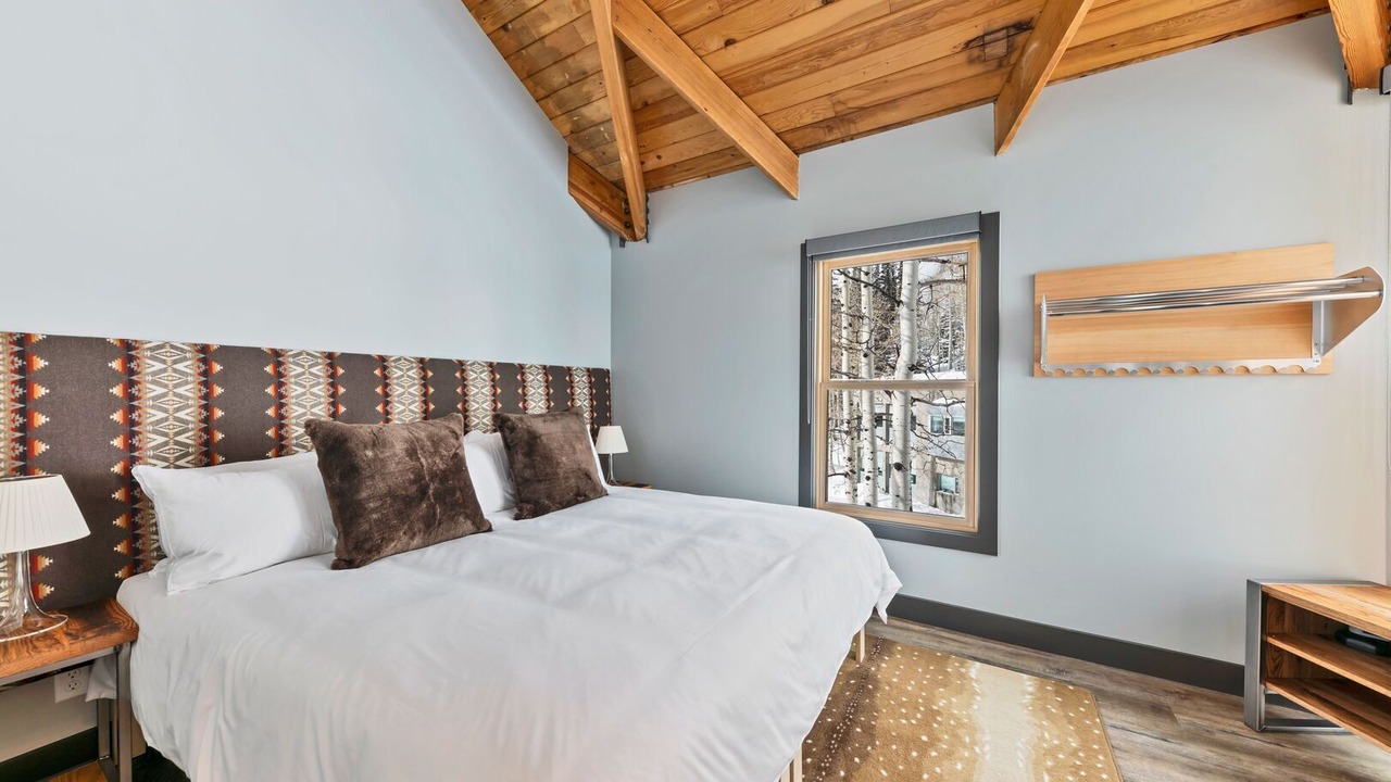 Photo of Bedroom in Salt Lake Mountain Resorts