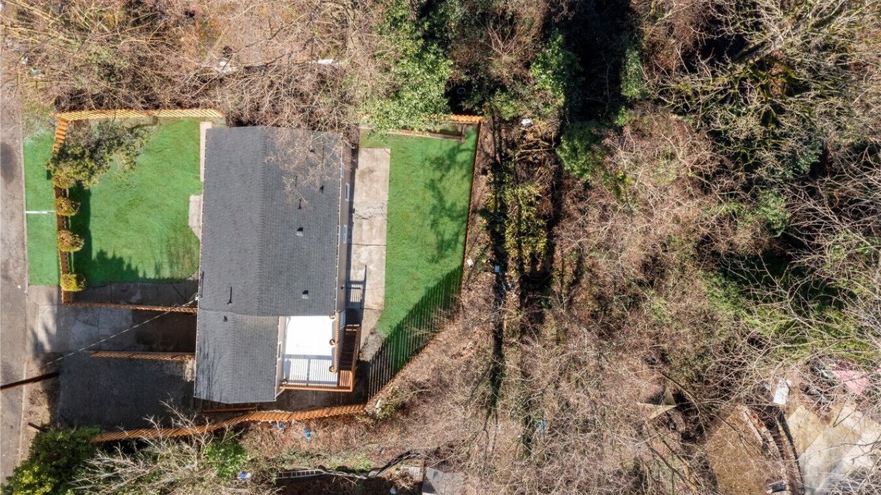 Photo of Others in Bryn Mawr-Skyway