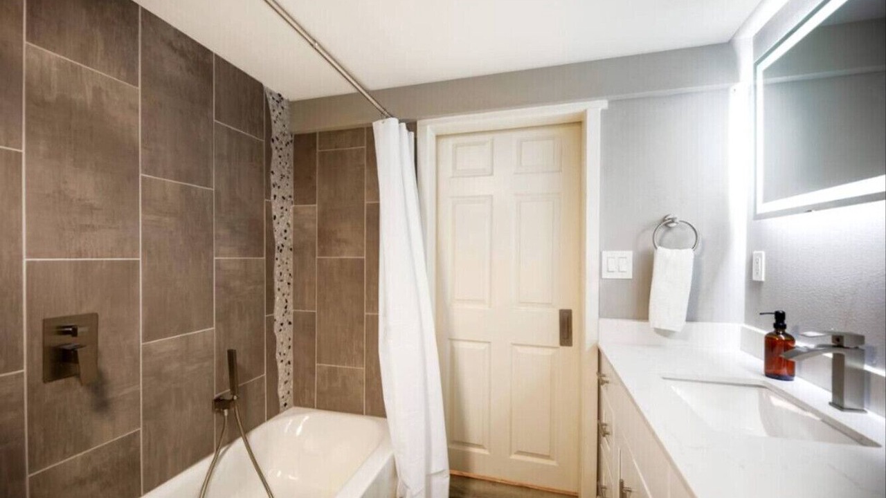 Photo of Bathroom in Bryn Mawr-Skyway