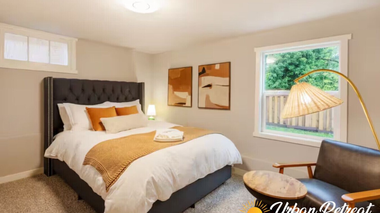 Photo of Bedroom in Bryn Mawr-Skyway