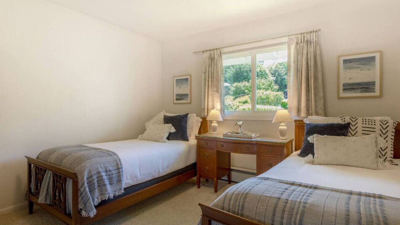 Photo of Bedroom in Oak Harbor