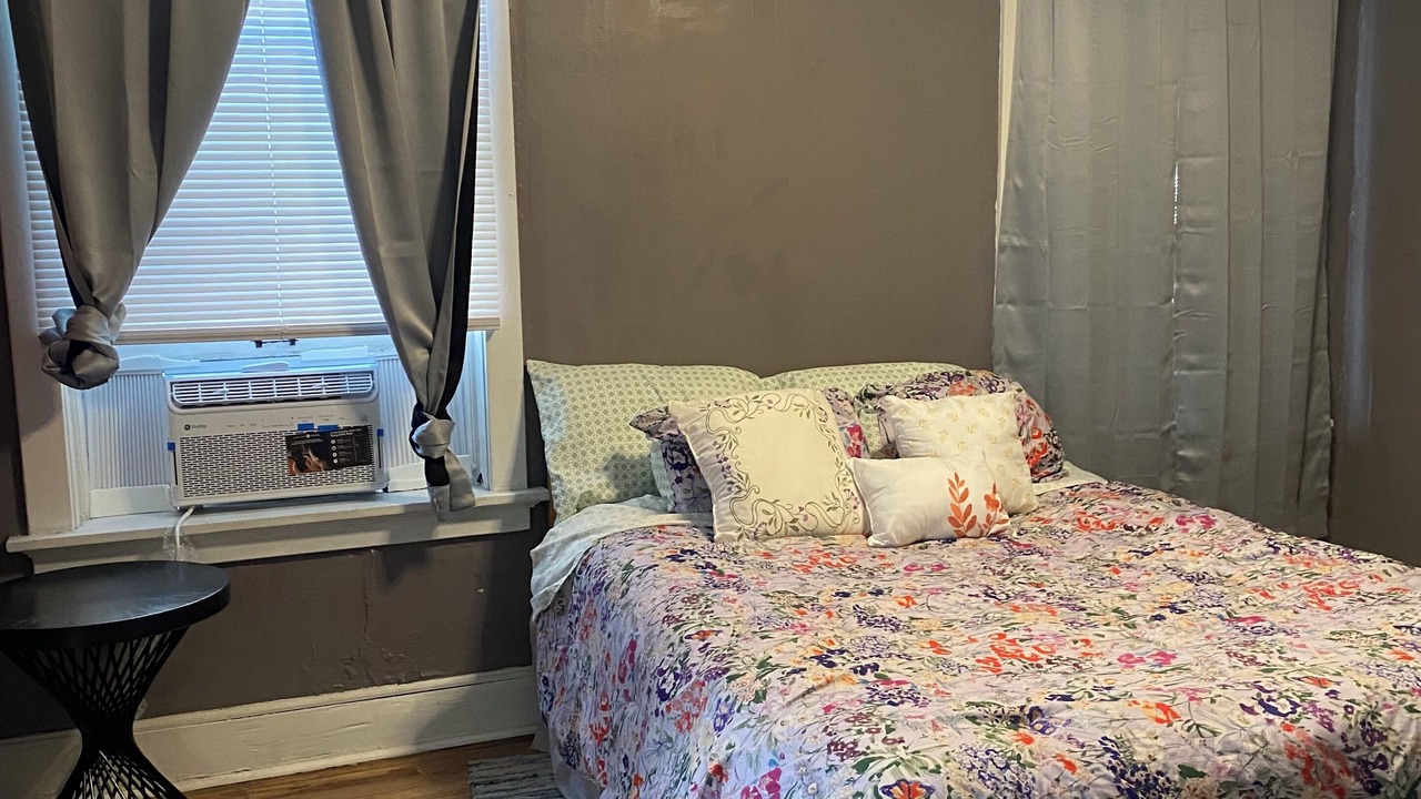 Photo of Bedroom in University City