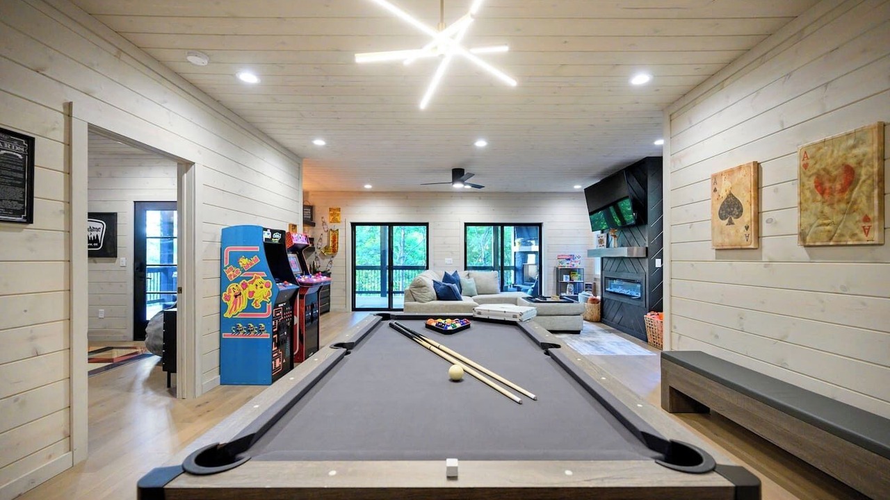 Photo of Livingroom in Broken Bow