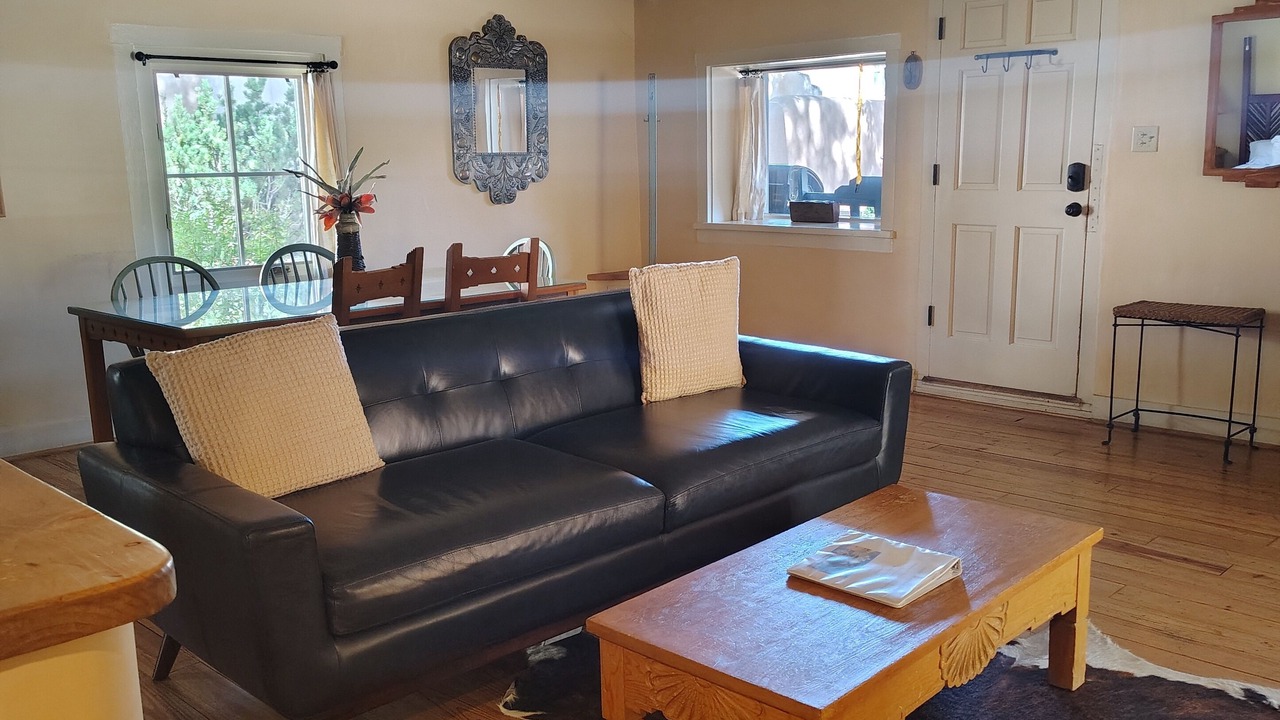 Photo of Livingroom in Taos