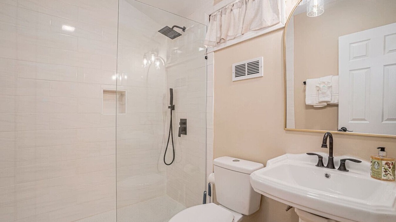 Photo of Bathroom in North Charleston