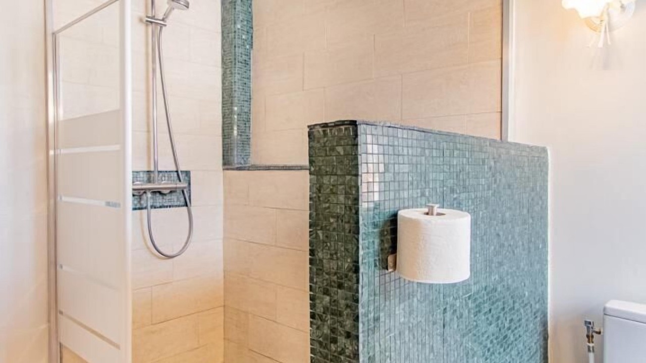 Photo of Bathroom in Nanton