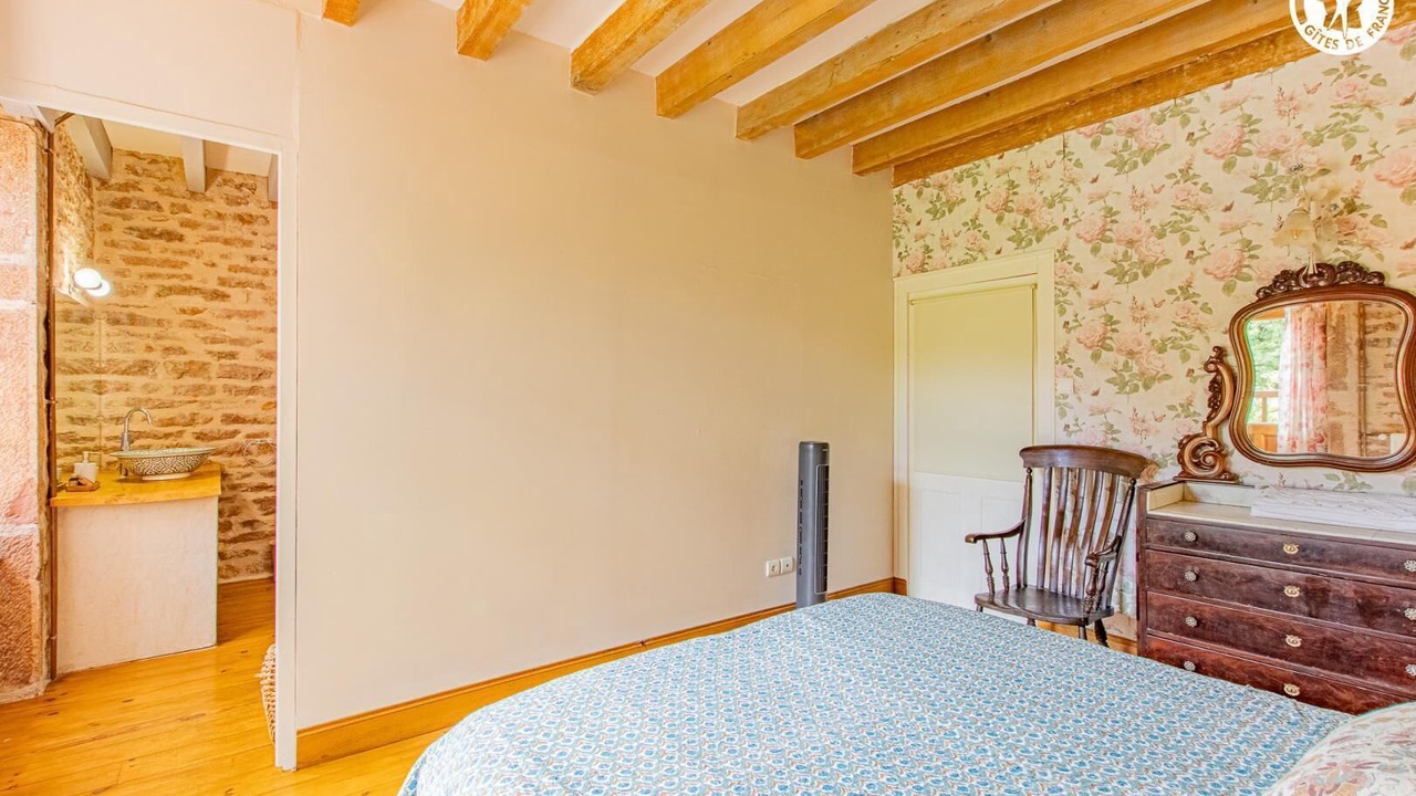 Photo of Bedroom in Nanton