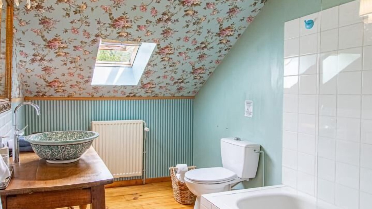 Photo of Bathroom in Nanton