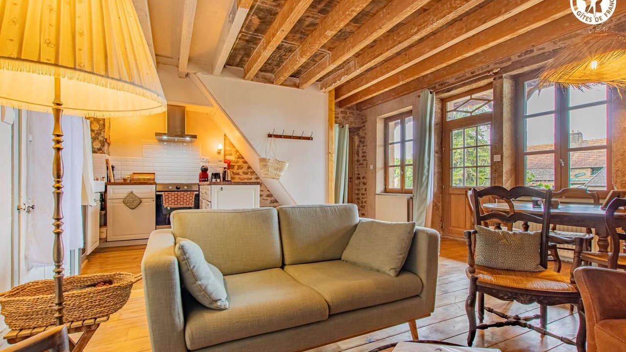 Photo of Livingroom in Nanton