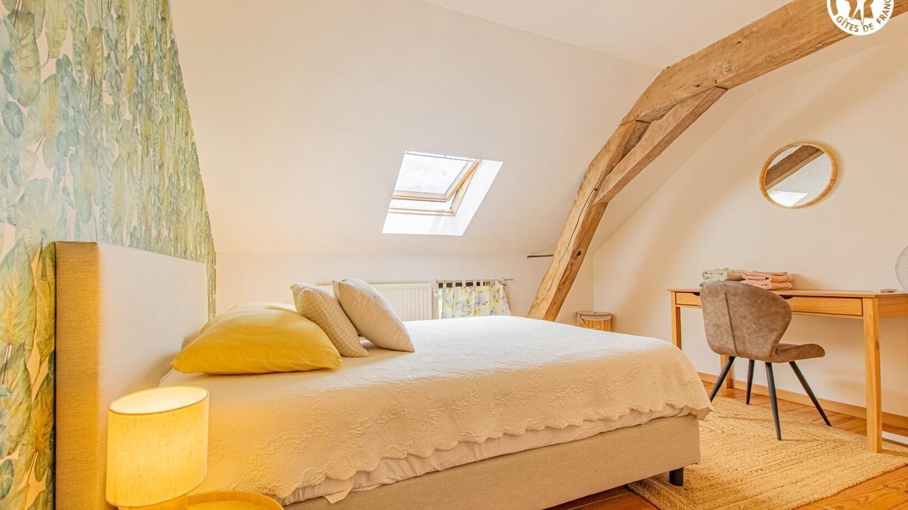 Photo of Bedroom in Nanton