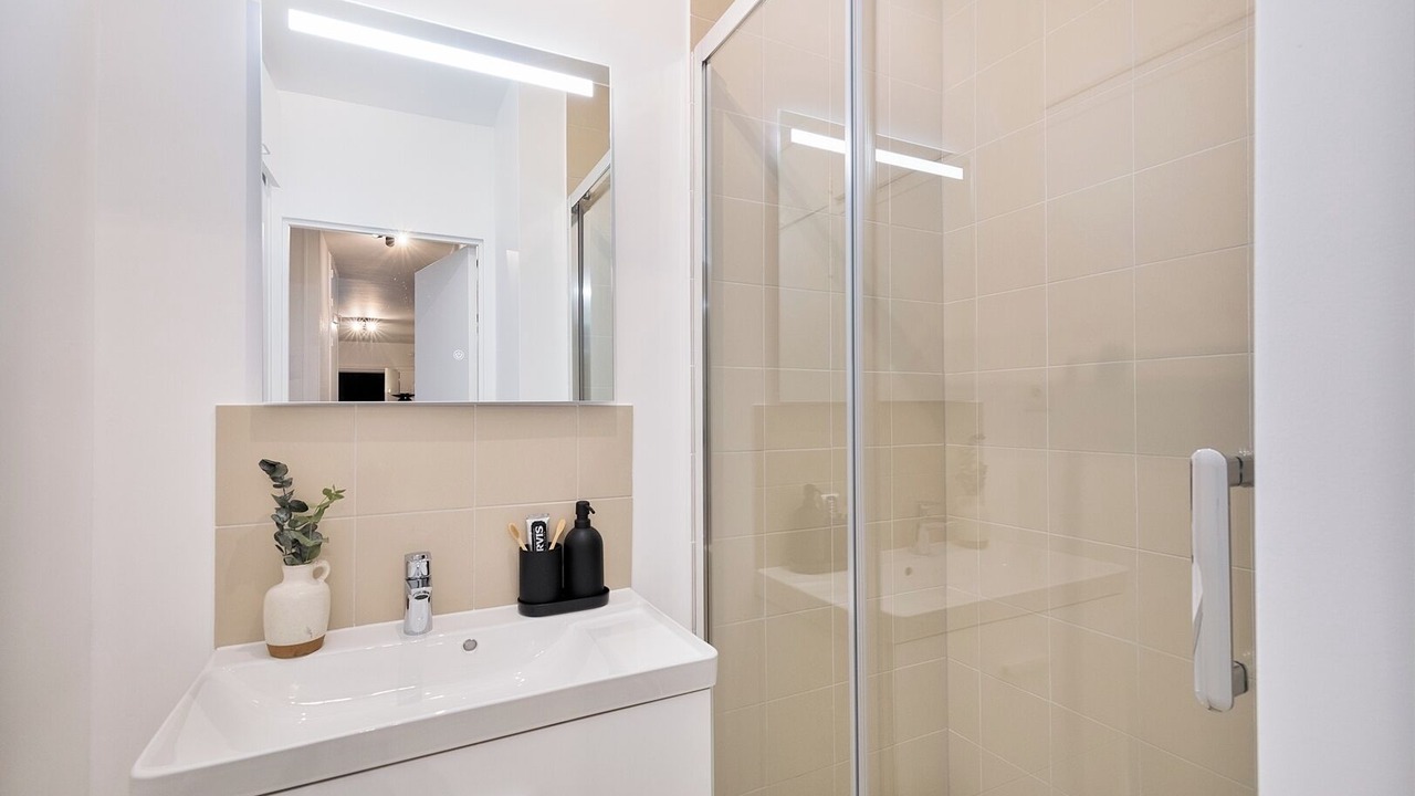 Photo of Bathroom in Levallois-Perret