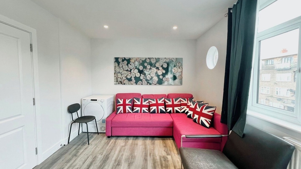 Photo of Livingroom in Dudden Hill