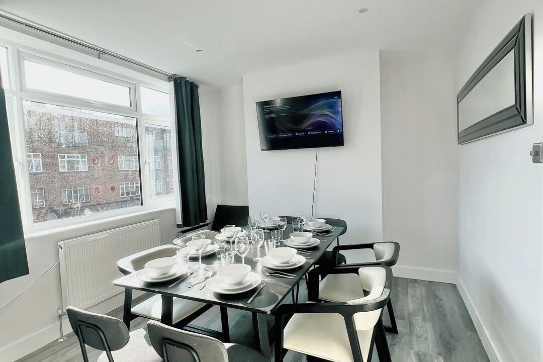 Photo of Others in Dudden Hill