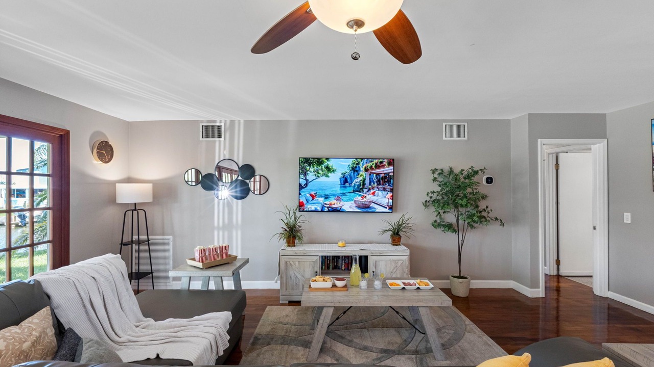 Photo of Bedroom in Bay Crest Park