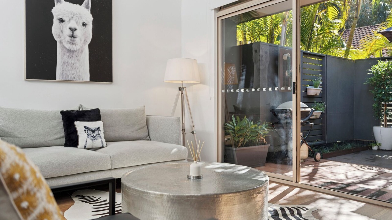 Photo of Livingroom in Sapphire Beach