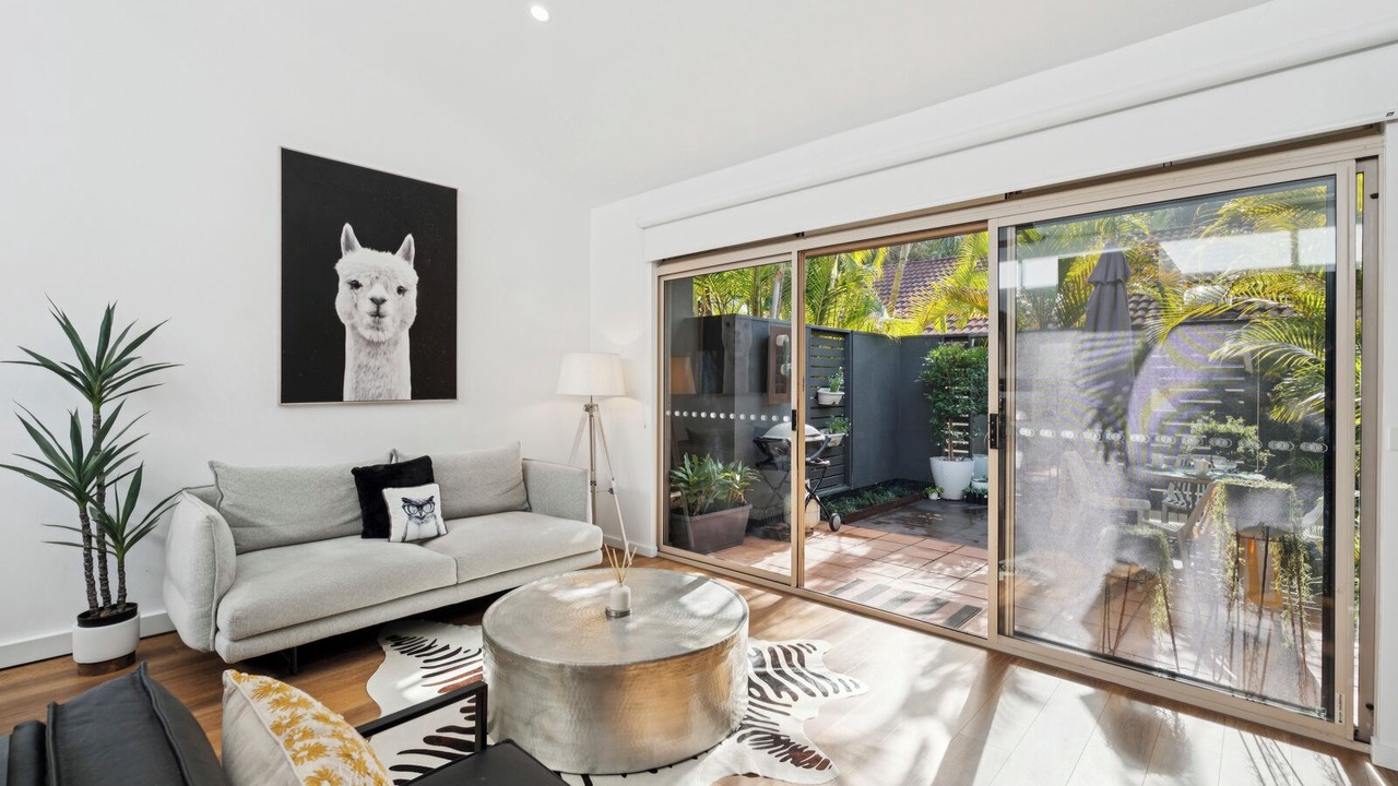 Photo of Livingroom in Sapphire Beach