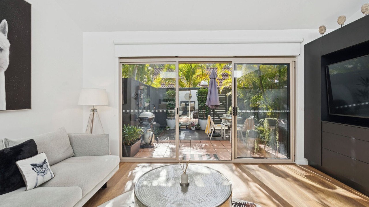 Photo of Livingroom in Sapphire Beach