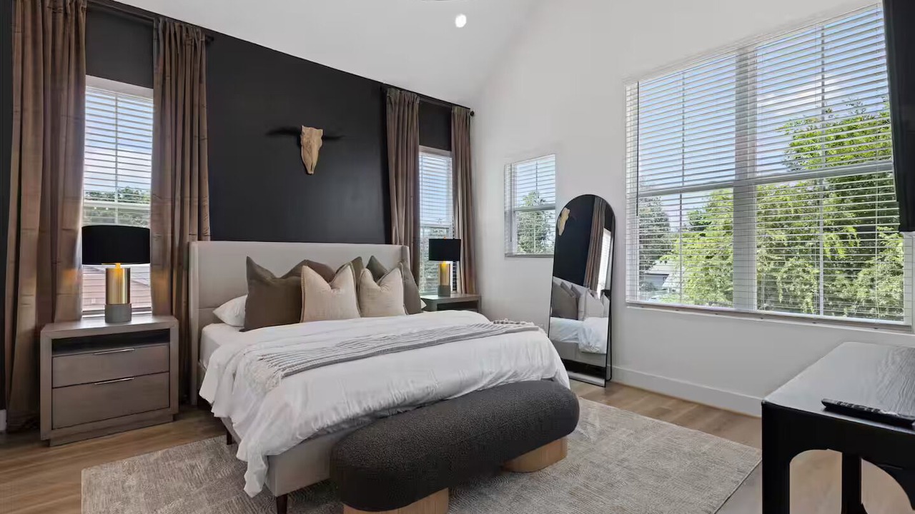 Photo of Bedroom in Northside