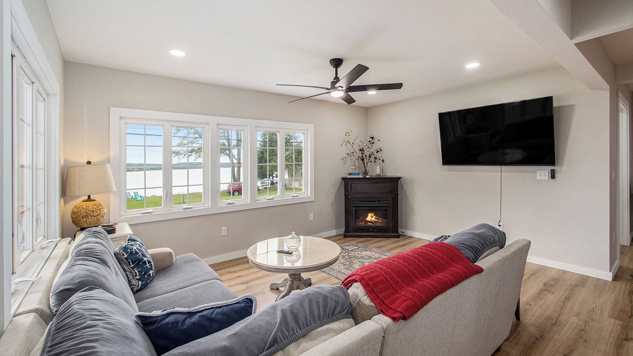 Photo of Livingroom in Onekama