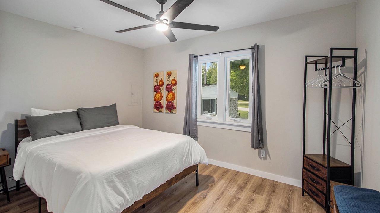 Photo of Bedroom in Onekama