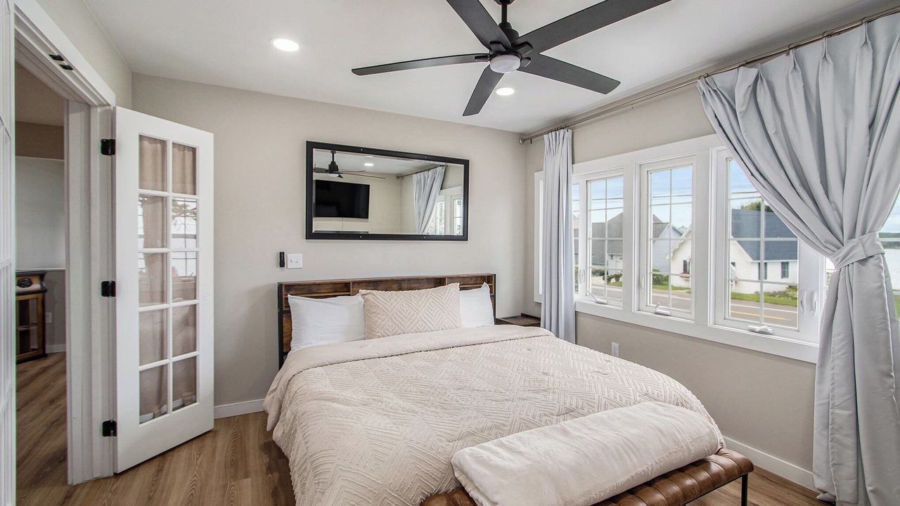 Photo of Bedroom in Onekama