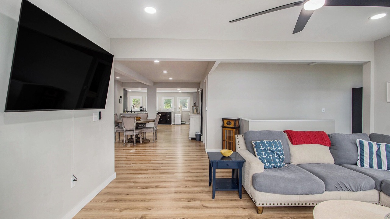 Photo of Livingroom in Onekama