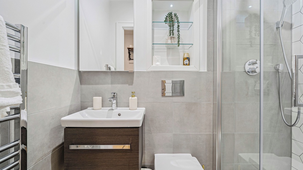 Photo of Bathroom in Coombe Hill