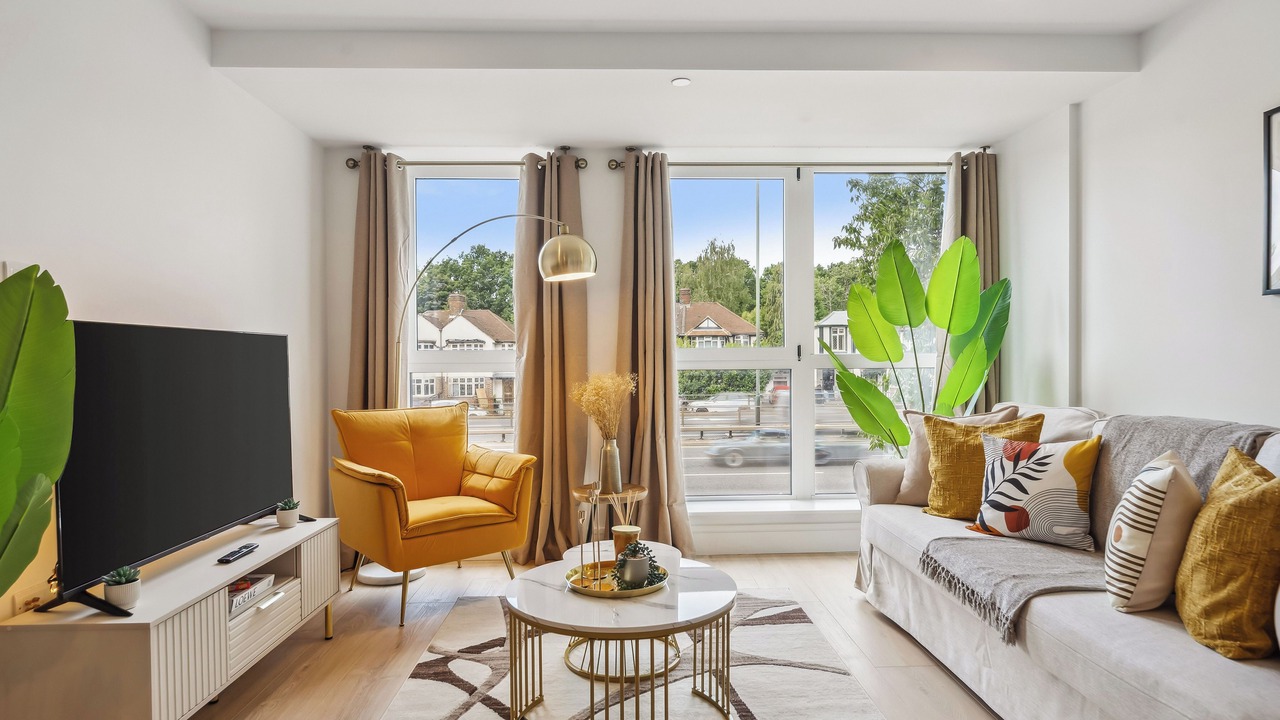 Photo of Livingroom in Coombe Hill