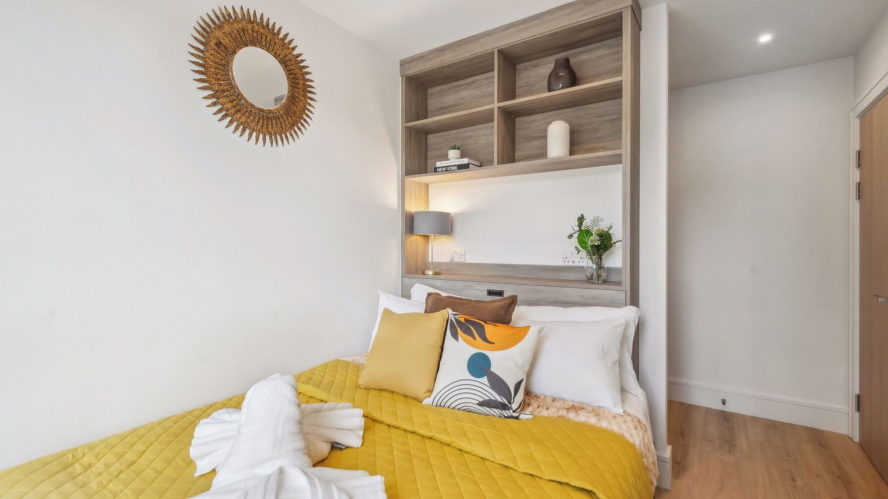 Photo of Bedroom in Coombe Hill