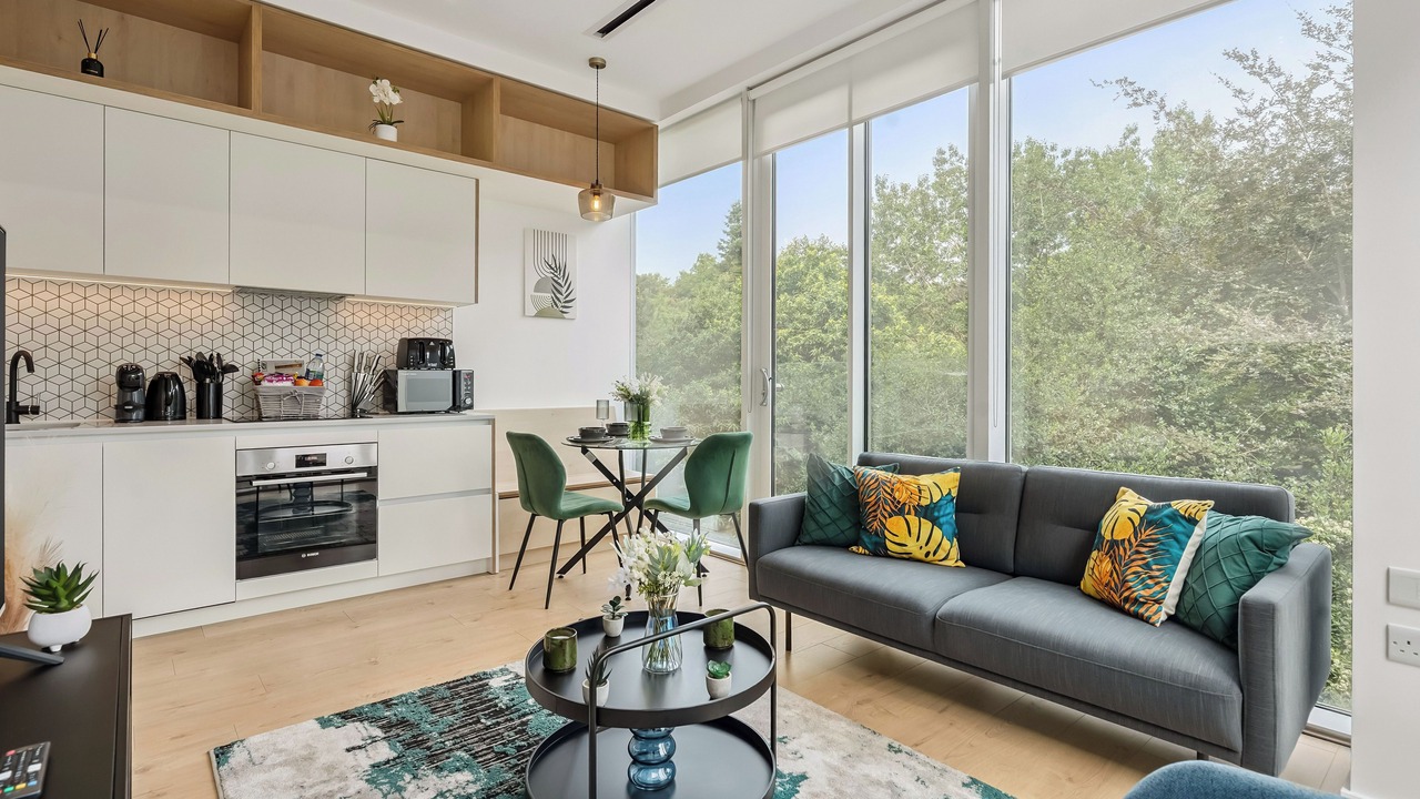 Photo of Livingroom in London Borough of Hounslow