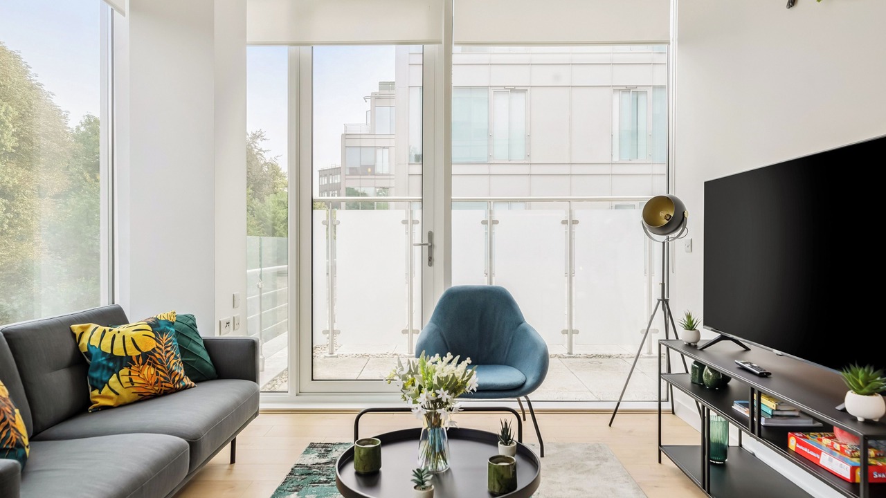 Photo of Livingroom in London Borough of Hounslow