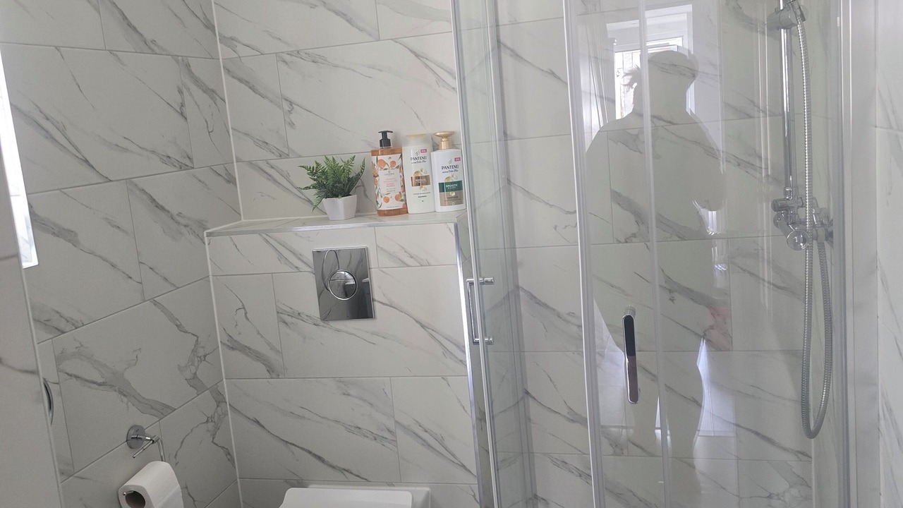 Photo of Bathroom in Tokyngton