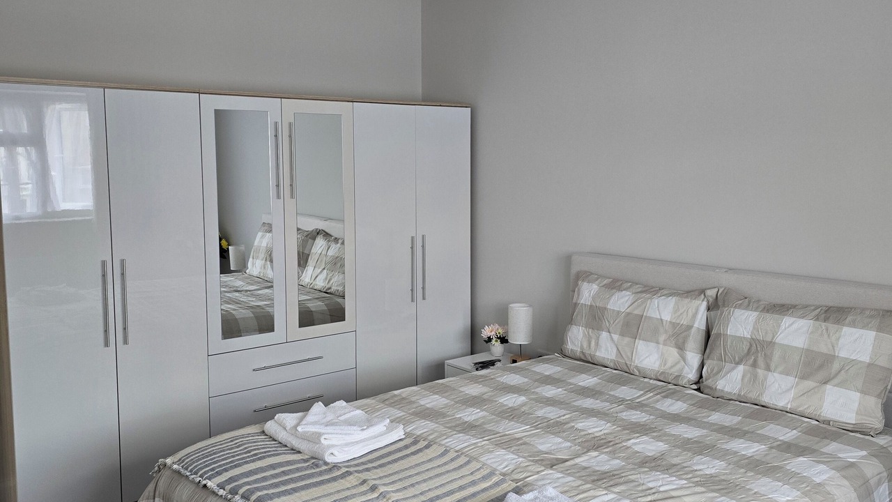 Photo of Bedroom in Tokyngton