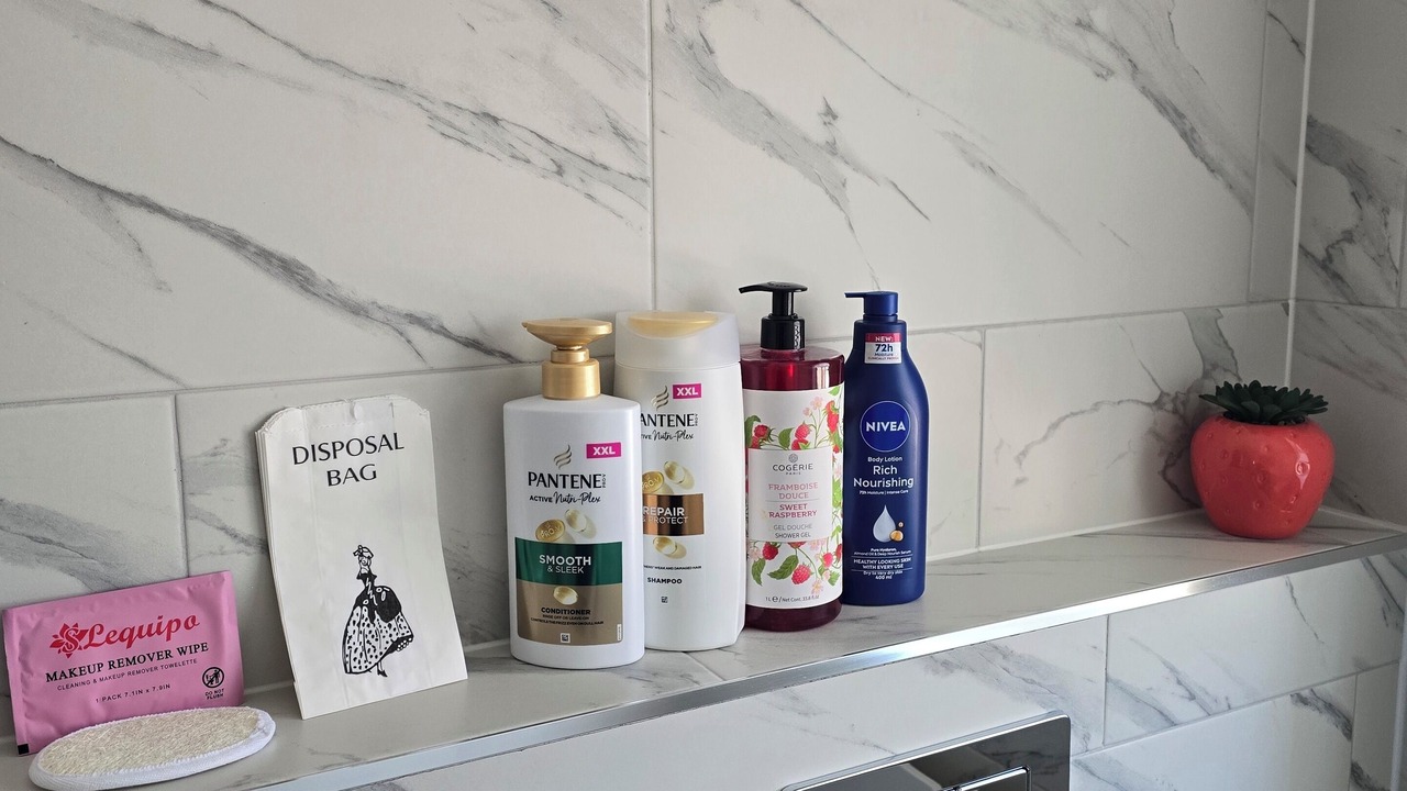 Photo of Bathroom in Tokyngton