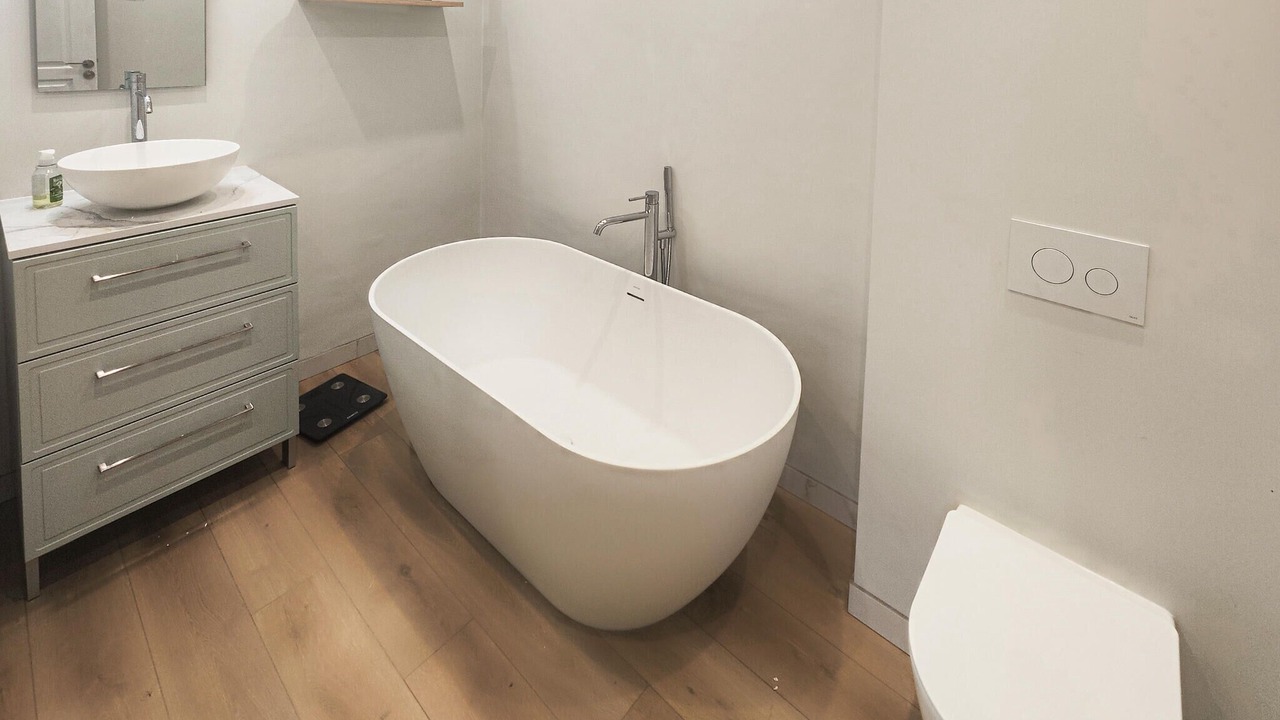 Photo of Bathroom in Thezan-les-Beziers