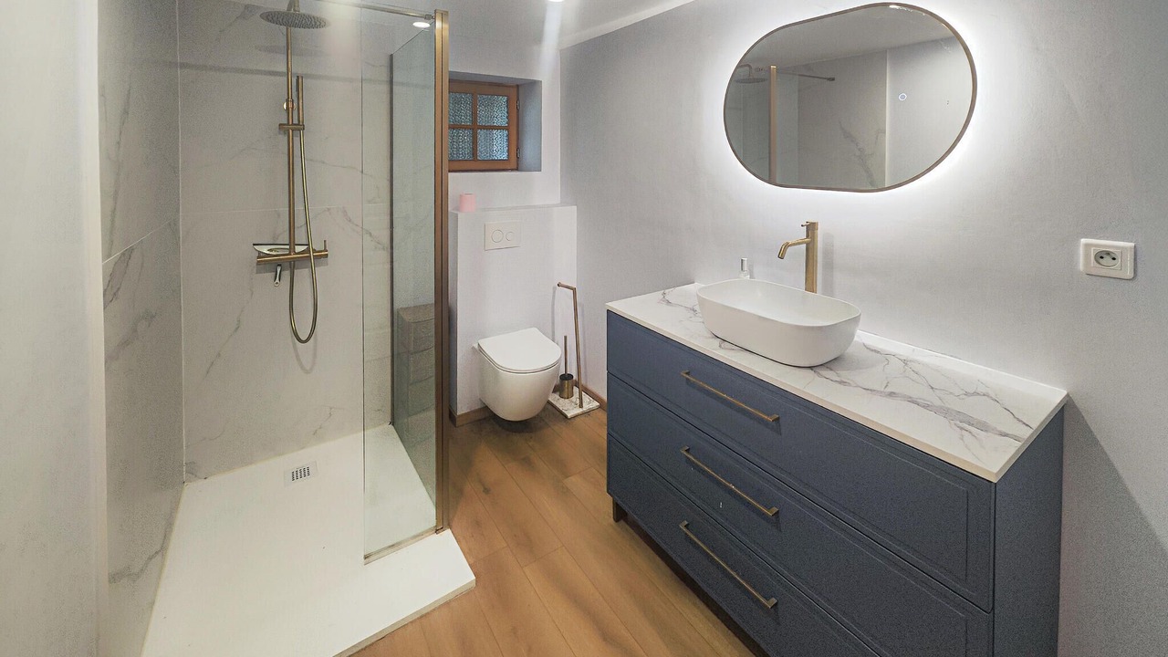 Photo of Bathroom in Thezan-les-Beziers
