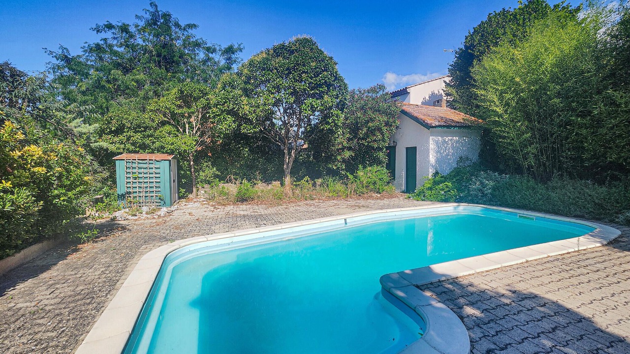 Photo of Outdoor in Thezan-les-Beziers