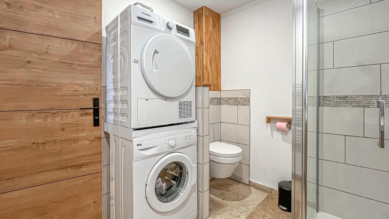 Photo of Bathroom in Eyragues