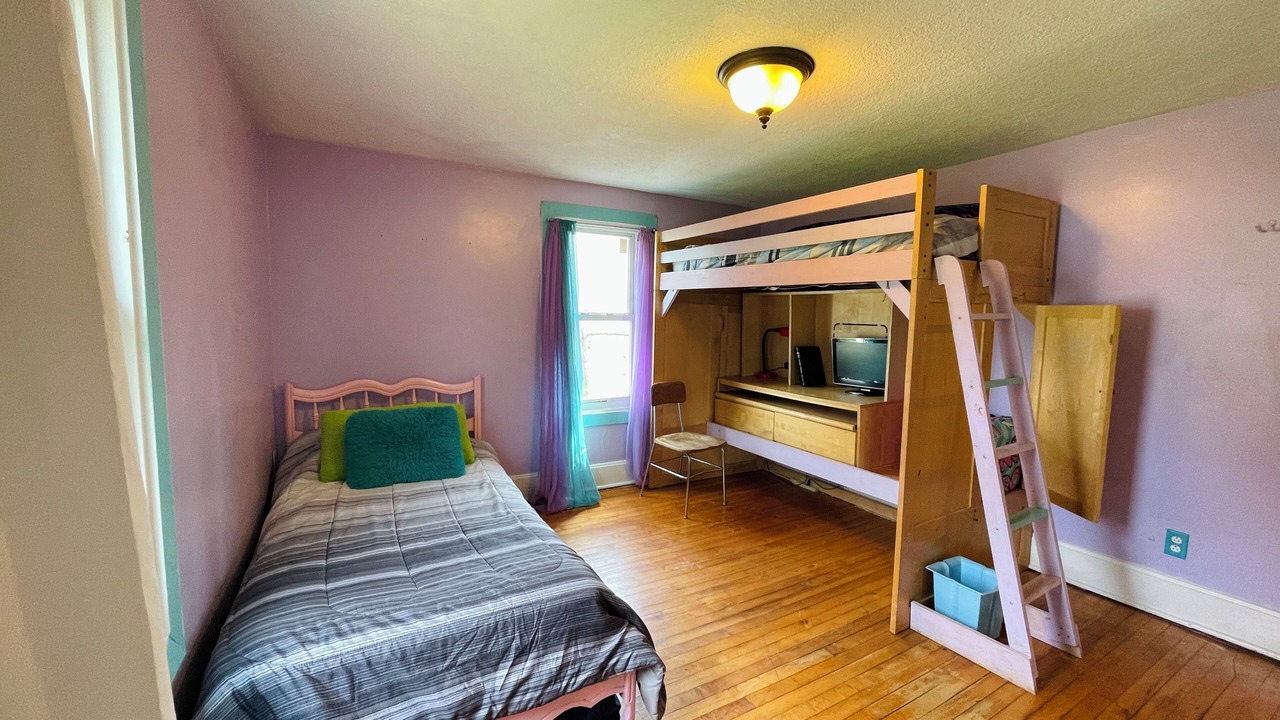 Photo of Bedroom in Hurley