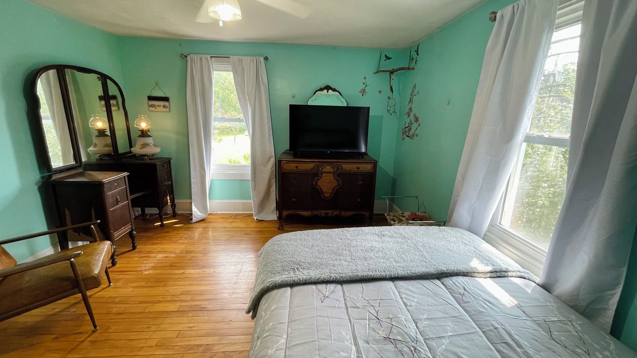 Photo of Bedroom in Hurley