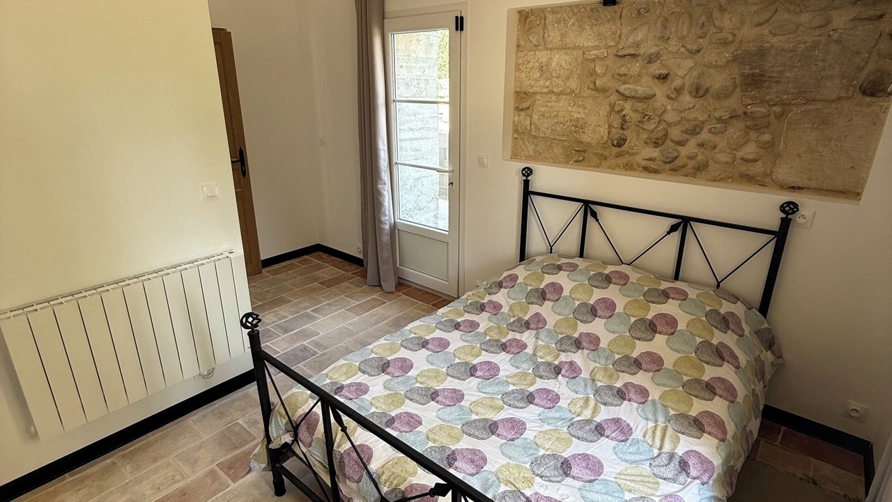 Photo of Bedroom in Lamotte-du-Rhone